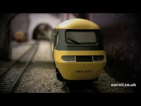 British Rail HST Class 43 Inter-City 125 by Hornby