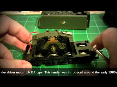Hornby OO Gauge Steam Locomotive Tender Motor Removal Howto