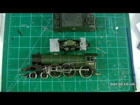 Hornby Railways B17 Quick Locomotive Servicing - OO Gauge Ringfield Motor