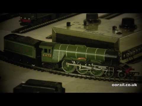 Flying Scotsman with Glowing Firebox - OO Gauge Model Railway