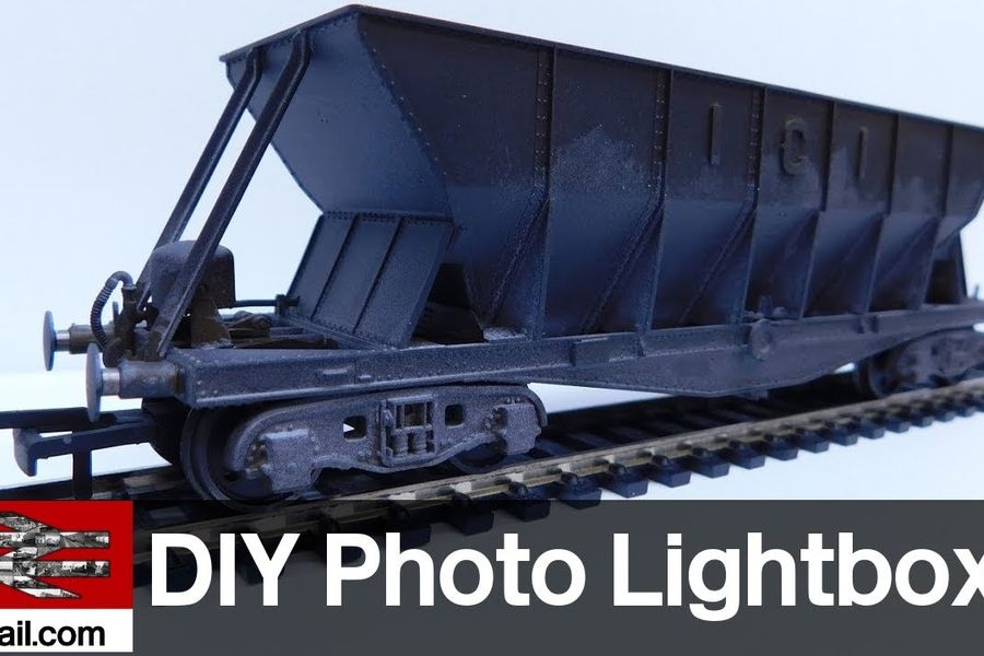 Sharing Your Model Railway Episode 1 - DIY Photo Lightbox